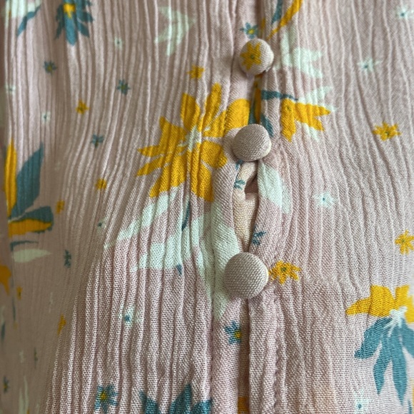 Beautiful floral print summer top in size S - Picture 4 of 5